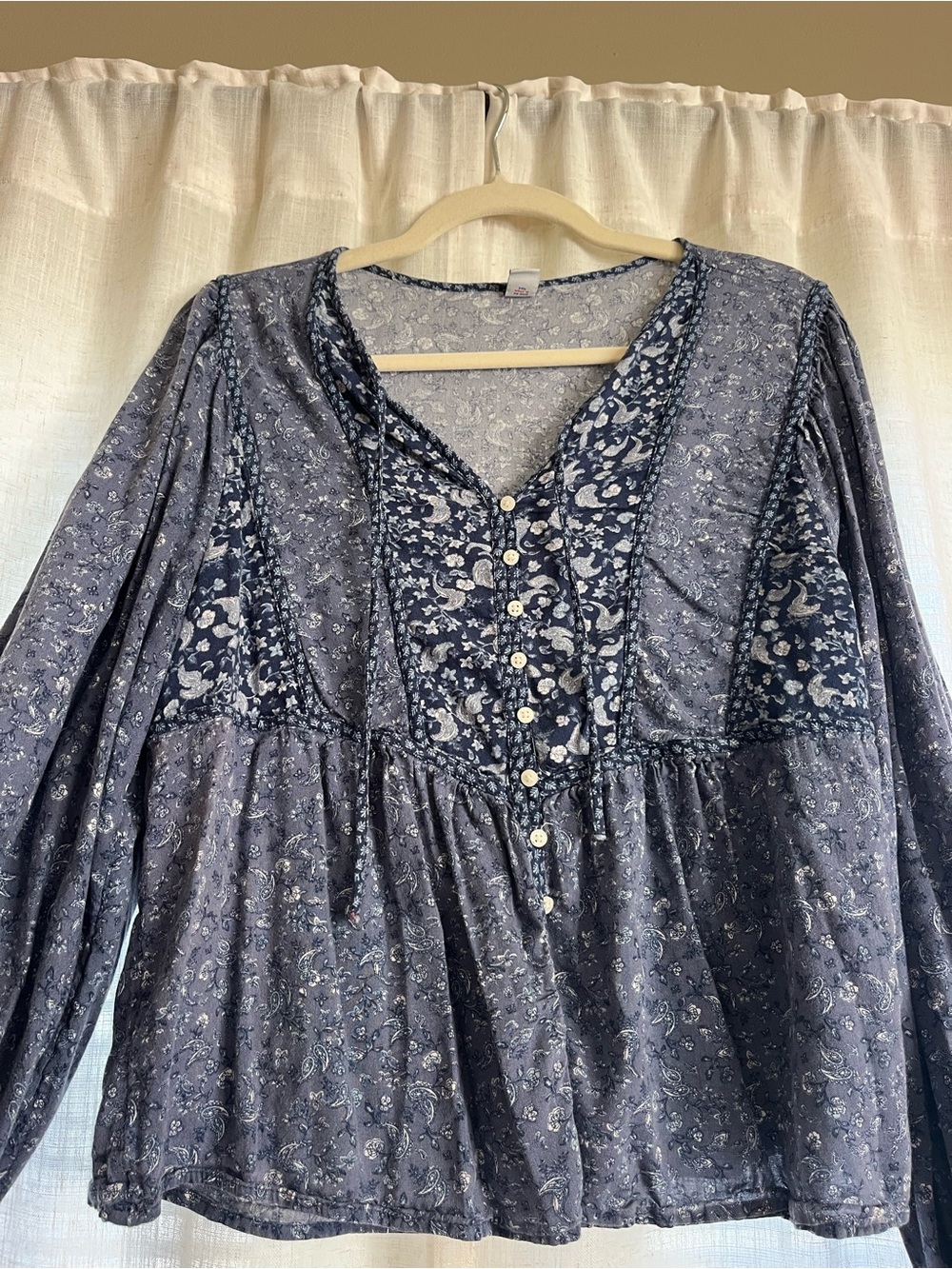 Old Navy Floral Patchwork Button-Front Blouse in Slate Blue